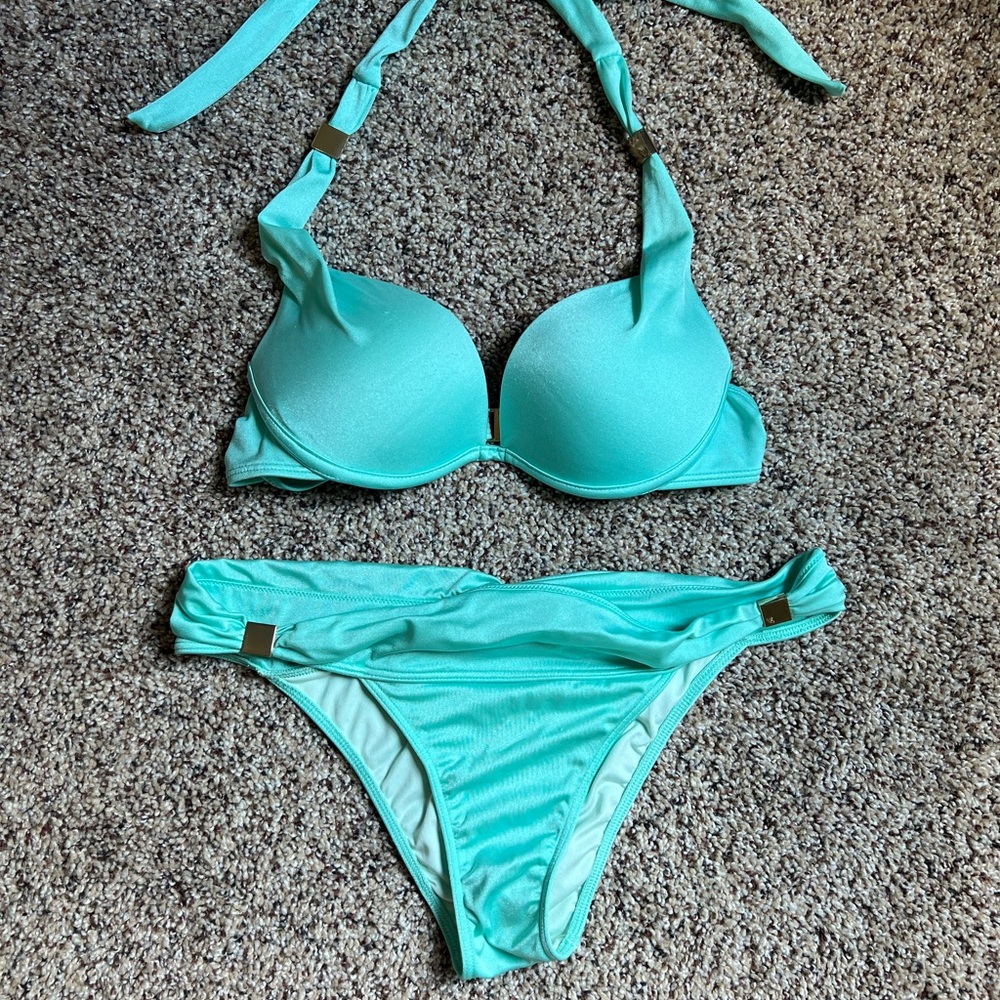 Victoria’s secret bikini